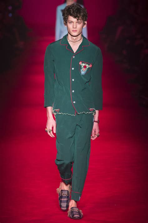 Gucci Fall 2016 Menswear Fashion Show 